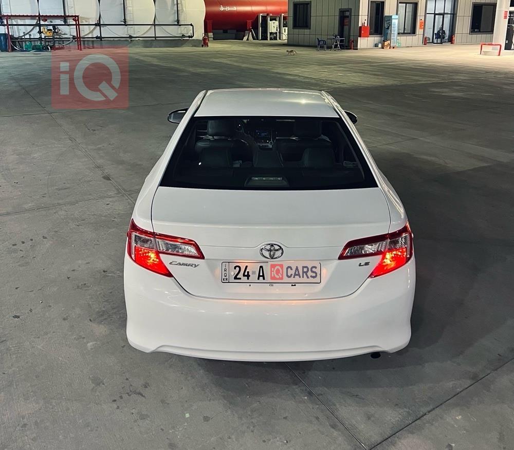 تۆیۆتا کامری